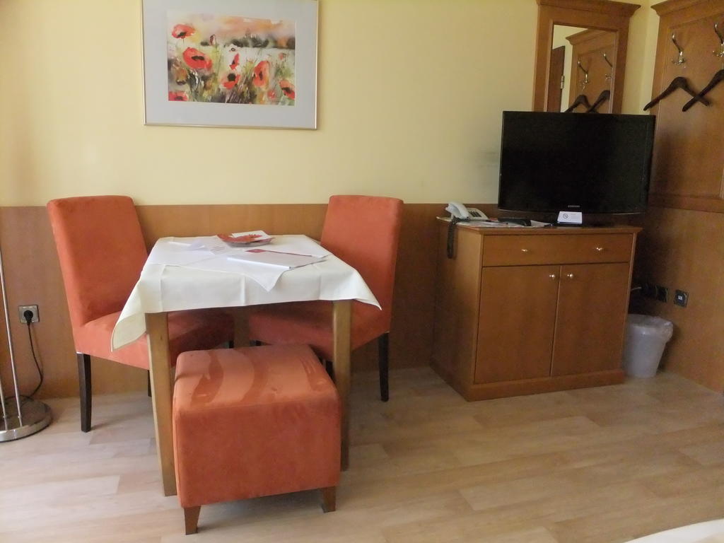 Aparthotel Christine Bad Fussing Bilik gambar